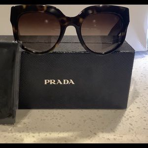 Ladies Prada Poeme Collection Sunglasses SPR 07Q 2AU-6S1 Havana